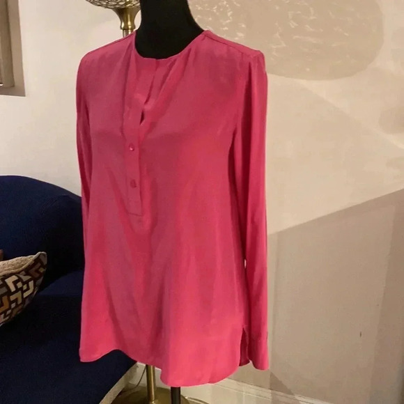 Vince silk blouse size 8 - Picture 2 of 4